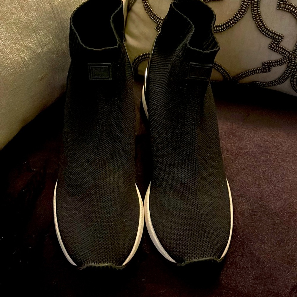 Michael Kors- Sock Platform Sneakers Sz 37M